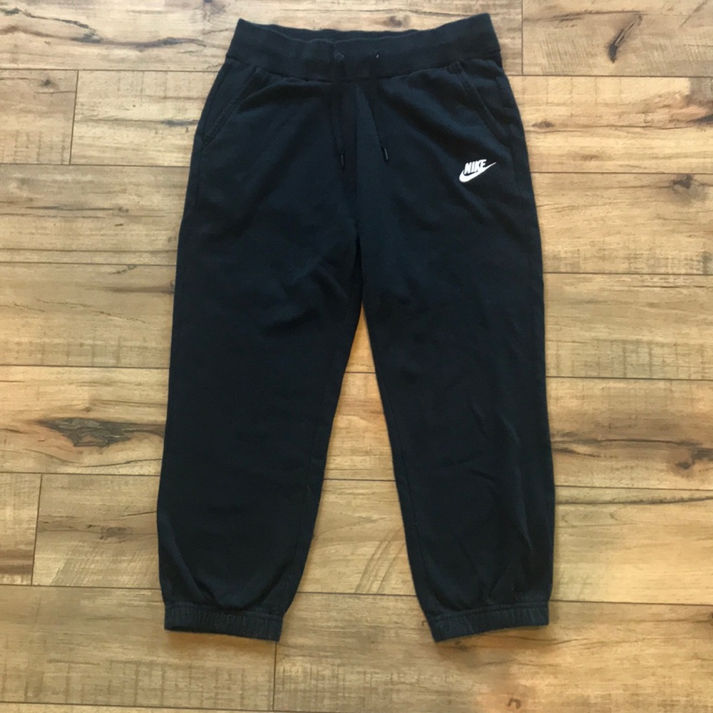 Nike Cropped Joggers